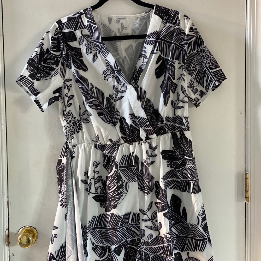 ♦️Ladies Romper - Picture 2 of 5